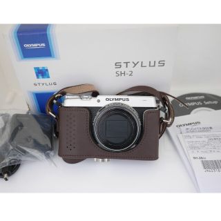 オリンパス(OLYMPUS)の【純正ジャケット、予備電池付属】OLYMPUS SH-2 SILVER(コンパクトデジタルカメラ)