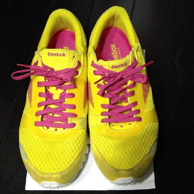 Reebok スニーカー VOLTON yellow 24cm