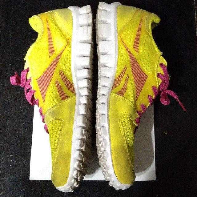 Reebok スニーカー VOLTON yellow 24cm