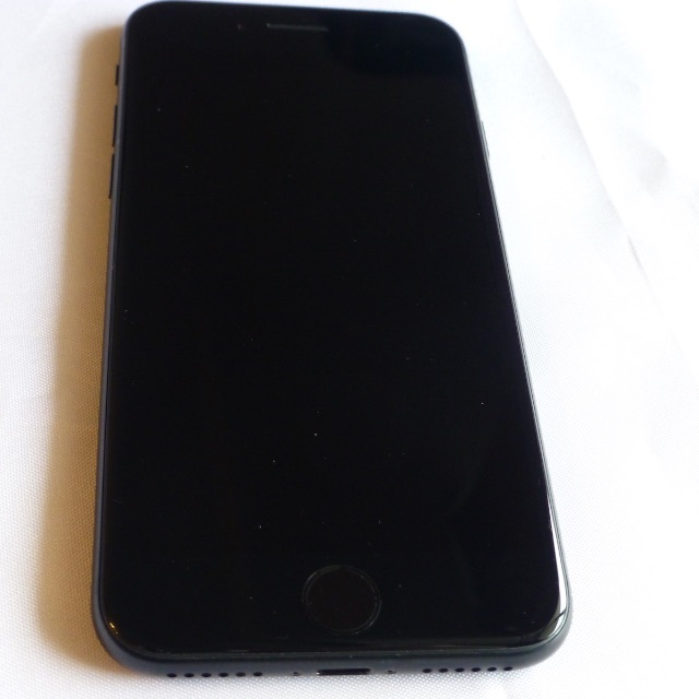 APPLE iPhone SE2 ブラック 初期化 SIMロック解除済み 100% Seiki 