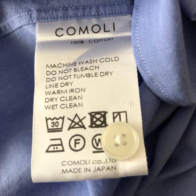 COMOLI(コモリ)のuniii様【COMOLI(コモリ)】バンドカラーシャツ/サックス/0 レディースのトップス(シャツ/ブラウス(長袖/七分))の商品写真