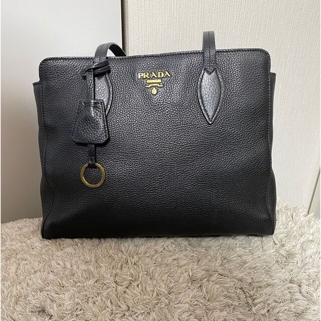 PRADA - プラダ VITELLO PHENIX ショルダーバッグの通販 by 🎈｜プラダ ...