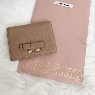 ミュウミュウ(miumiu)のmiumiu 二つ折り財布(財布)