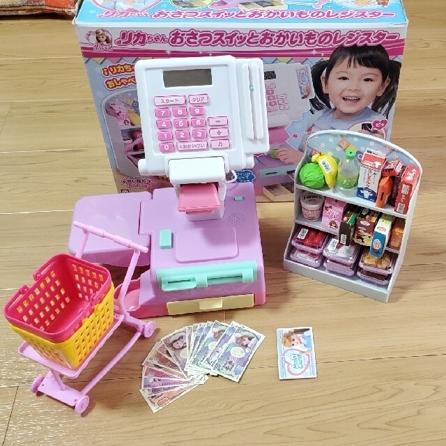 Takara Tomy リカちゃんおさつスイッとおかいものレジスターの通販 by しろみふらい's shop｜タカラトミーならラクマ