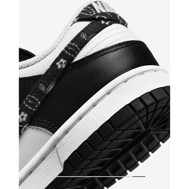 NIKE(ナイキ)のDunk Low Paisley Pack "Black/White" 22cm レディースの靴/シューズ(スニーカー)の商品写真