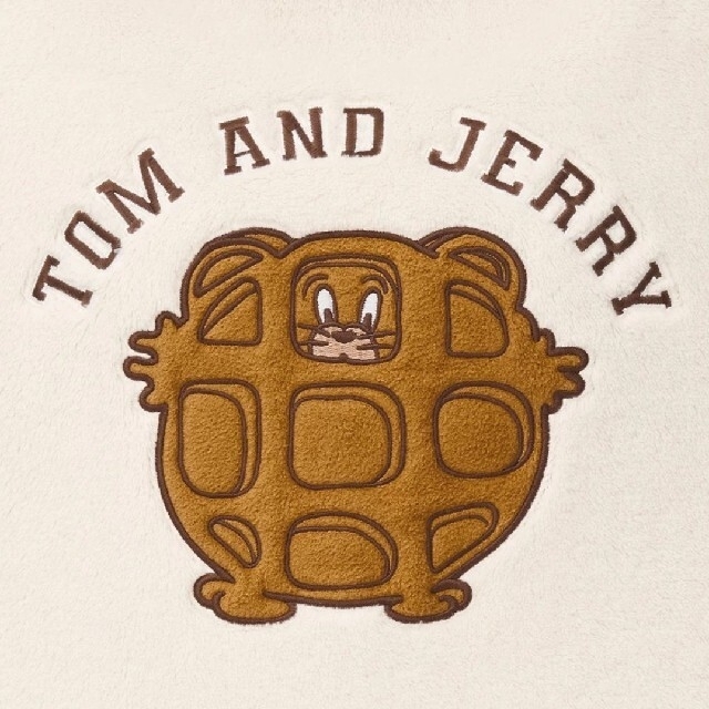 GU(ジーユー)のGU トムとジェリー M マシュマロフィール ラウンジ セット ジーユー部屋着 レディースのルームウェア/パジャマ(ルームウェア)の商品写真
