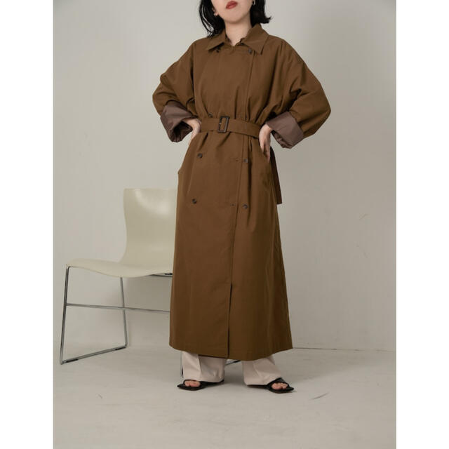 lawgy  collar arrange trench coat