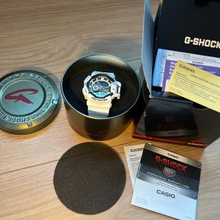 ジーショック(G-SHOCK)のCASIO G-SHOCK  白 GA-400最終値下げ！(腕時計(デジタル))