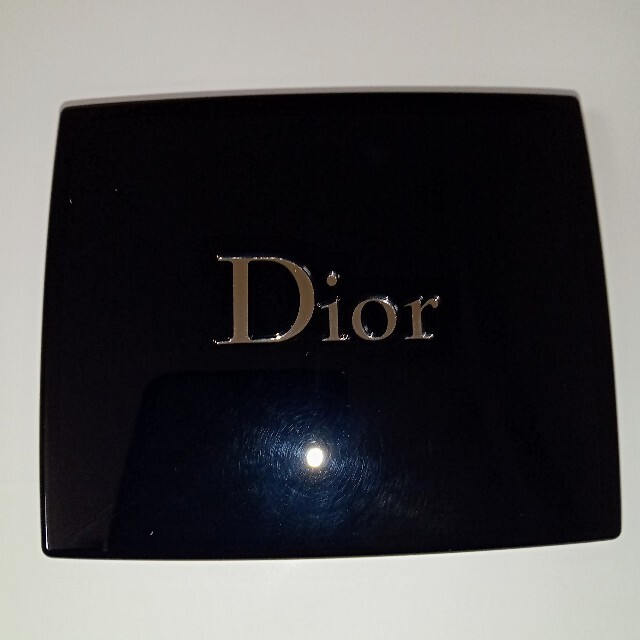 Dior　サンククルールクチュール　639 ブルーミングブーケ