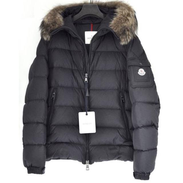 MONCLER(モンクレール)の正規品 MONCLER モンクレール ダウンジャケット BYRON 黒 T6 メンズのジャケット/アウター(ダウンジャケット)の商品写真