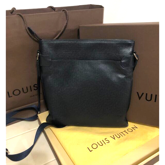 メンズLOUIS VUITTON ショルダー　バッグ