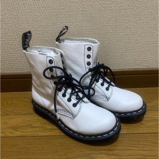 ドクターマーチン(Dr.Martens)のDr.Martens ホワイト(ブーツ)