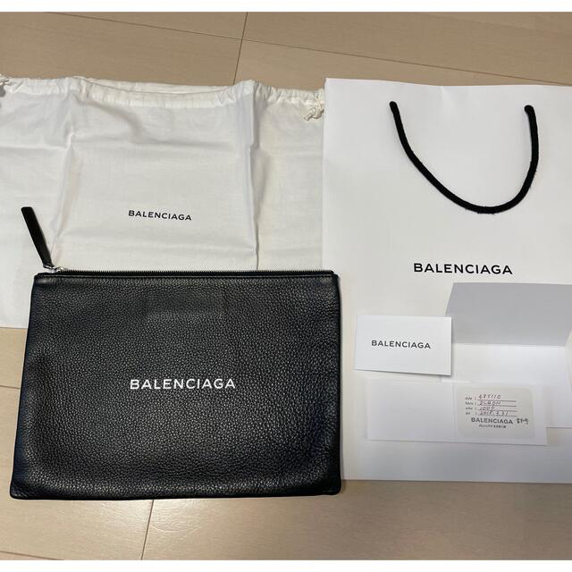 BALENCIAGAクラッチバック