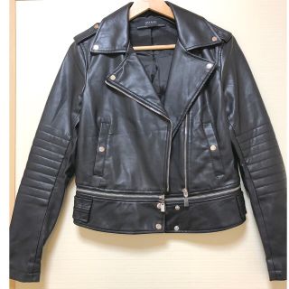 ザラ(ZARA)のZARAレディースライダースジャケット革ジャン(ライダースジャケット)