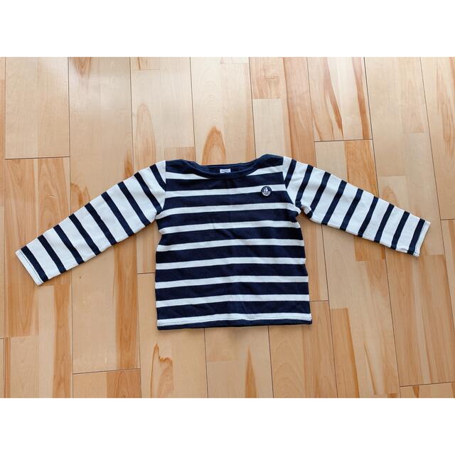 PETIT BATEAU(プチバトー)のミミ様専用　プチバトー✩ボーダートップス キッズ/ベビー/マタニティのキッズ服男の子用(90cm~)(Tシャツ/カットソー)の商品写真