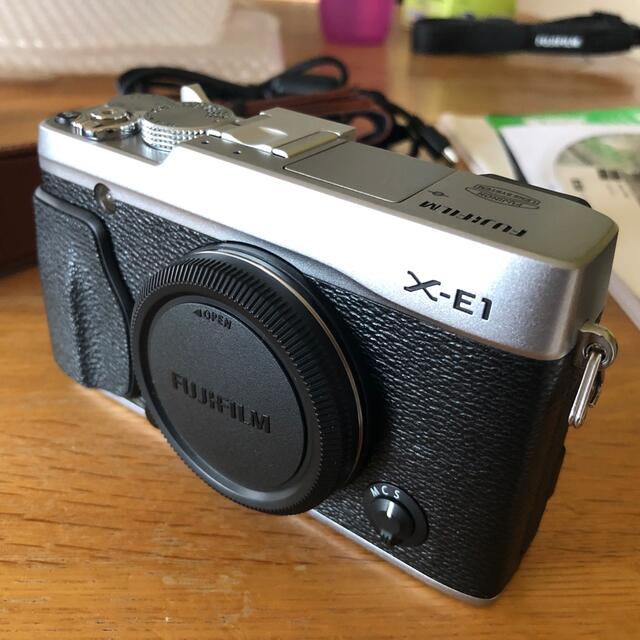 Fujifilm X-e1 富士フイルムシルバーボディ 新しく着き 51.0%OFF www ...