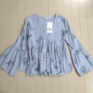 ザラ(ZARA)のZARA♡新品未使用 フレアトップス(シャツ/ブラウス(長袖/七分))