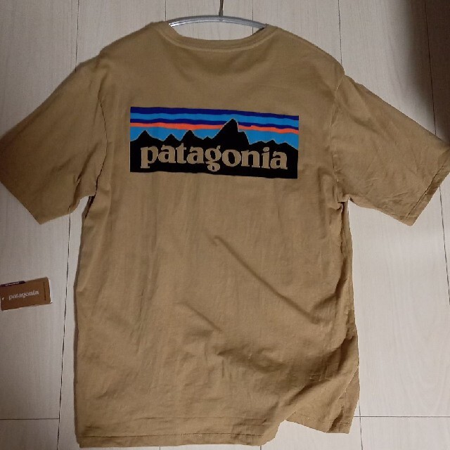 patagonia パタゴニア Tシャツ S P-6 クラシック タン