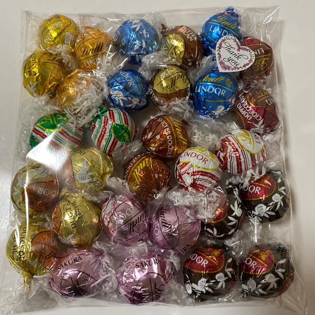 Lindt(リンツ)のりんご飴様ご専用　リンツ　リンドール 食品/飲料/酒の食品(菓子/デザート)の商品写真