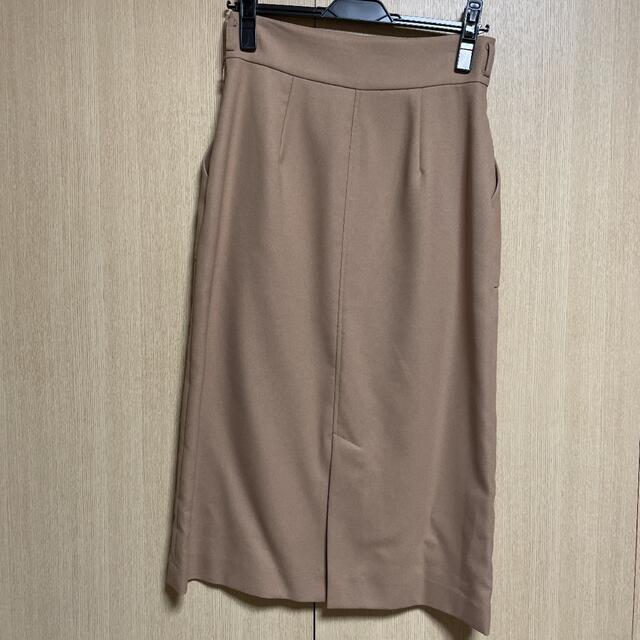 31 Sons de mode(トランテアンソンドゥモード)の＊新品＊トランテアンソンドゥモード スカーフ付ベルトタイトスカート anysis レディースのスカート(ひざ丈スカート)の商品写真