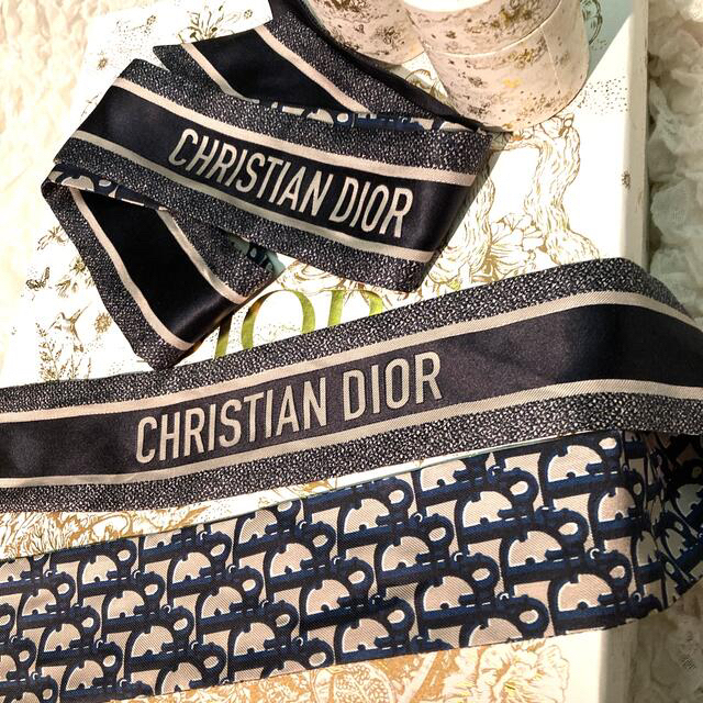 Dior(ディオール)のDior ミッツァ　オブリークスカーフ　一枚のみ レディースのファッション小物(バンダナ/スカーフ)の商品写真