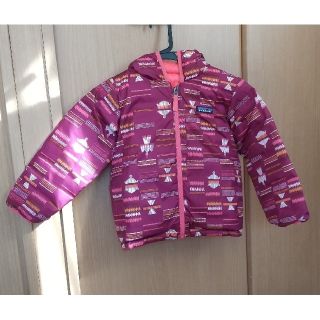 パタゴニア(patagonia)のパタゴニア リバーシブルダウン 5T(ジャケット/上着)