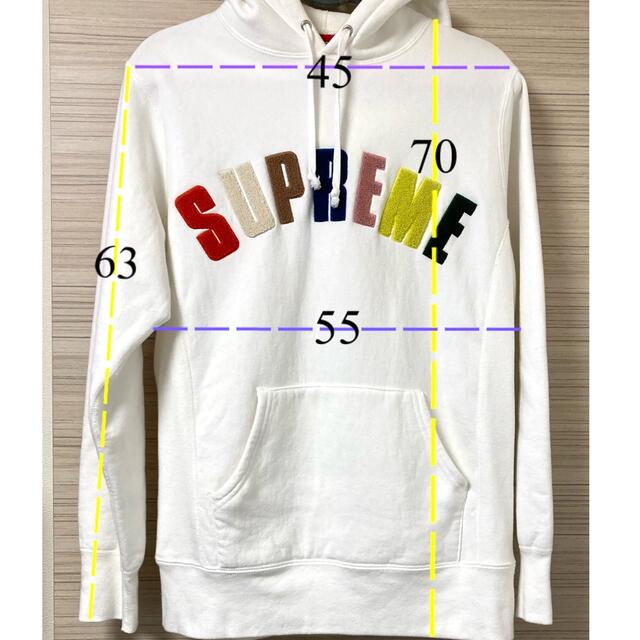 Supreme(シュプリーム)の☆人気商品☆ supreme アーチロゴパーカー 白 美品♬︎ メンズのトップス(パーカー)の商品写真