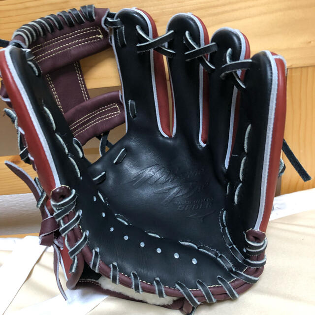 MIZUNO(ミズノ)のミズノプロ　硬式内野手用　オーダーグローブ スポーツ/アウトドアの野球(グローブ)の商品写真