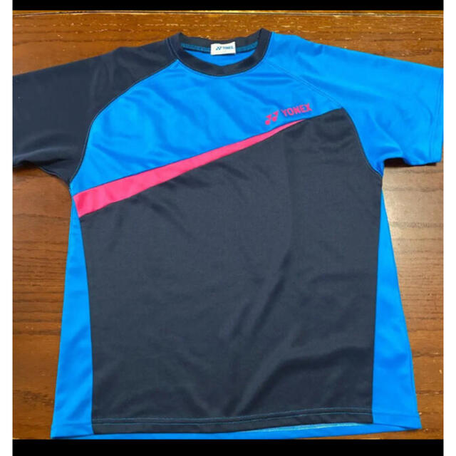 YONEX(ヨネックス)のヨネックス　tシャツ スポーツ/アウトドアのスポーツ/アウトドア その他(バドミントン)の商品写真