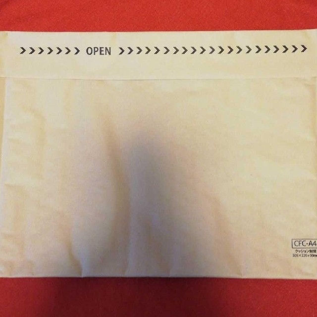 9枚　クッション封筒　ネコポス　ゆうパケット　a4 プチプチ　梱包資材　封筒 インテリア/住まい/日用品のオフィス用品(ラッピング/包装)の商品写真