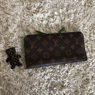 ルイヴィトン(LOUIS VUITTON)の週末限定値下げ★ルイヴィトン☆ベア ブローチ(ブローチ/コサージュ)