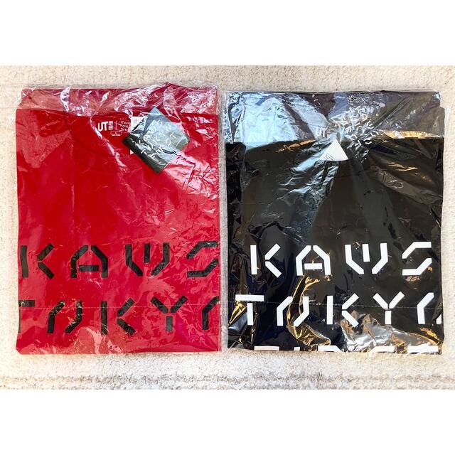 KAWS TOKYO FIRST ユニクロ　UTコラボ限定 Tシャツ2枚セット