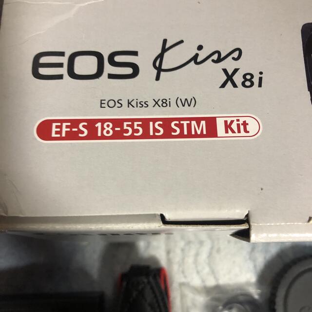 canon EOS kiss X8iカメラ