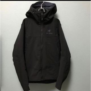 アークテリクス(ARC'TERYX)のアークテリクス　ガンマltフーディ　メンズS ブラック　マウンテンパーカー(マウンテンパーカー)