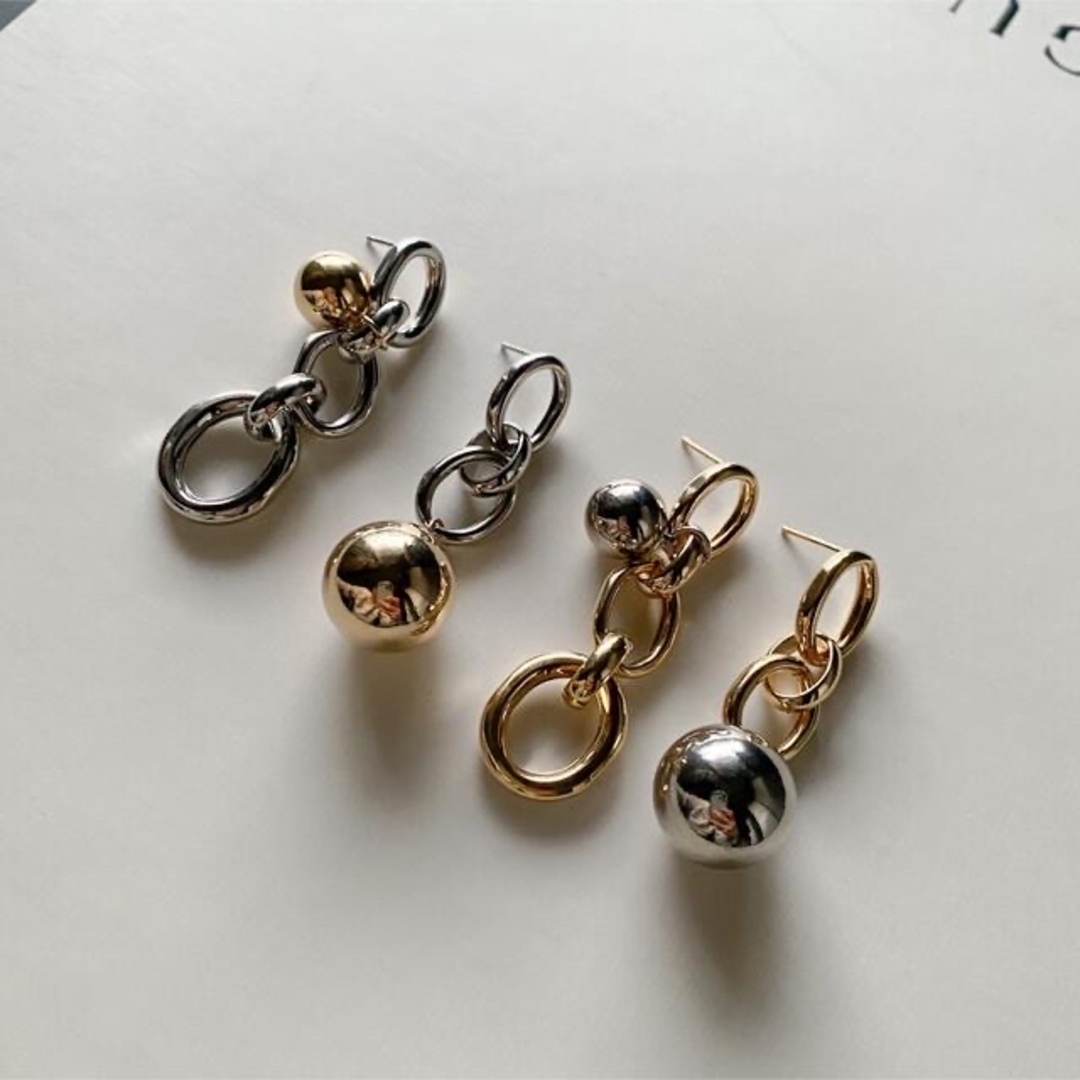 Ameri VINTAGE(アメリヴィンテージ)のAsymmetry chain gold pierce No.744 レディースのアクセサリー(ピアス)の商品写真