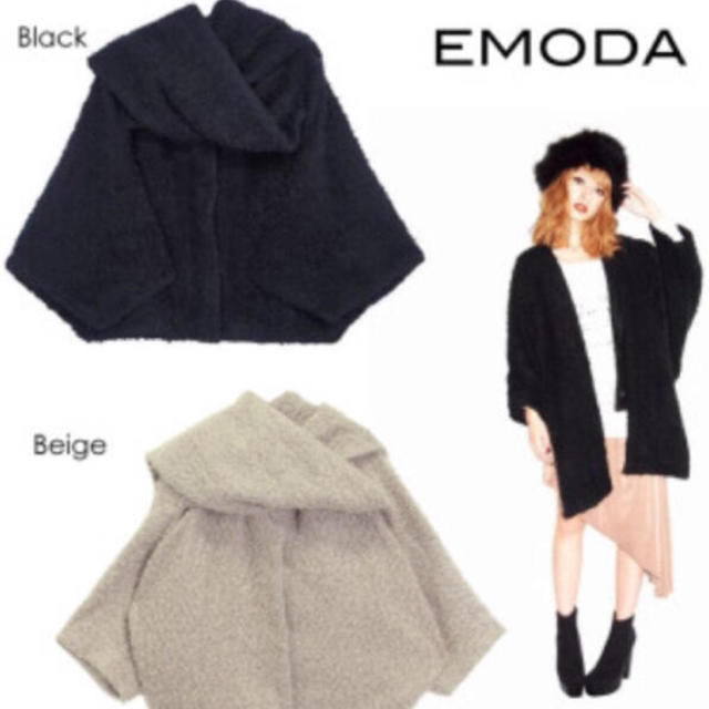 EMODA(エモダ)のエモダ♡マフラー付ふわふわショートコート レディースのジャケット/アウター(ニットコート)の商品写真