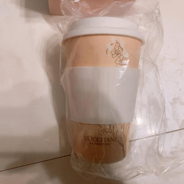 L'OCCITANE(ロクシタン)のロクシタン　新品　グレースオーキデ　ボディ＆ハンド　タンブラー付き コスメ/美容のボディケア(ハンドクリーム)の商品写真