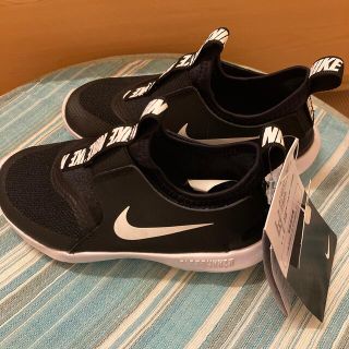 ナイキ(NIKE)のナイキフレックスランナー　キッズブラック新品17cm(スニーカー)