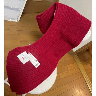 ユニクロ(UNIQLO)のUNIQLO イネス　　3Dニットマフラー　Red(マフラー/ショール)