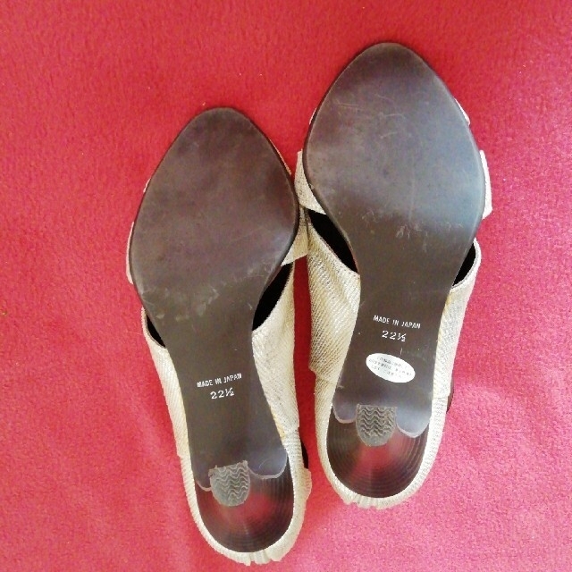 23区(ニジュウサンク)の23区　パンプス　22.5cm レディースの靴/シューズ(ハイヒール/パンプス)の商品写真