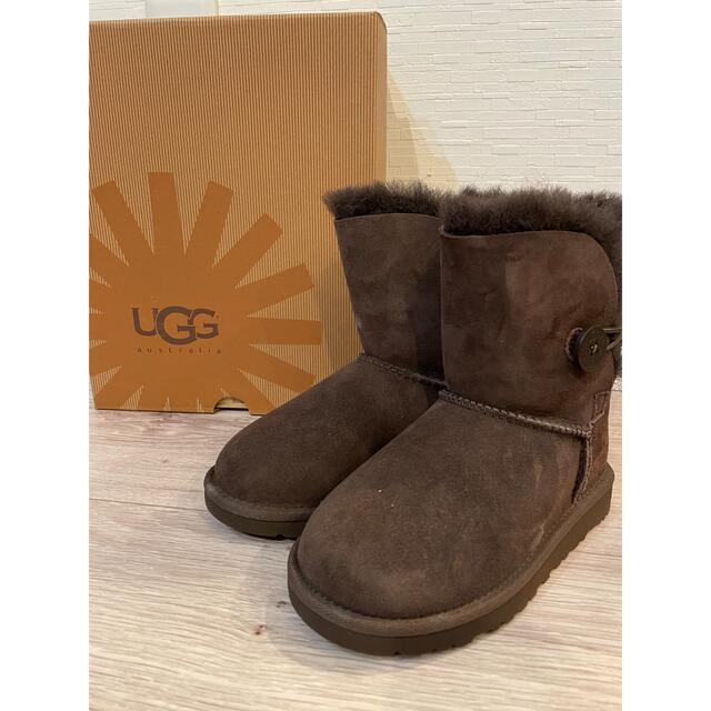 新品未使用　UGG ベイリー ボタン ブーツ　ブラウン　19.5cm