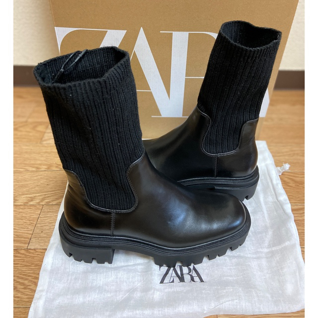 ZARA(ザラ)のZARA 新品タグ　 36 (23,4CM) ソックススタイルアンクルブーツ レディースの靴/シューズ(ブーツ)の商品写真