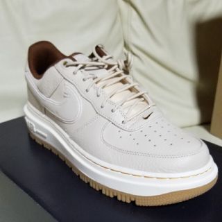 ナイキ(NIKE)のNIKE☆Air Force 1 Luxe エアフォース1 ラックス(スニーカー)