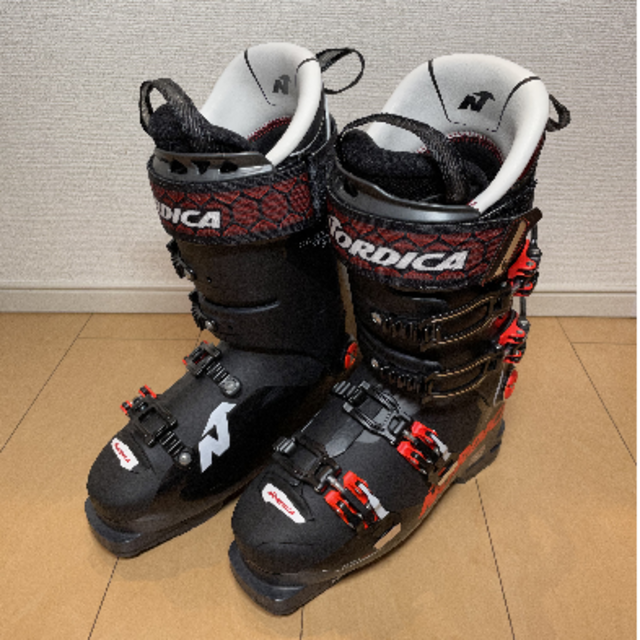 NORDICA(ノルディカ)のNORDICA PRO MACHINE 130(GW)   25/25.5 スポーツ/アウトドアのスキー(ブーツ)の商品写真