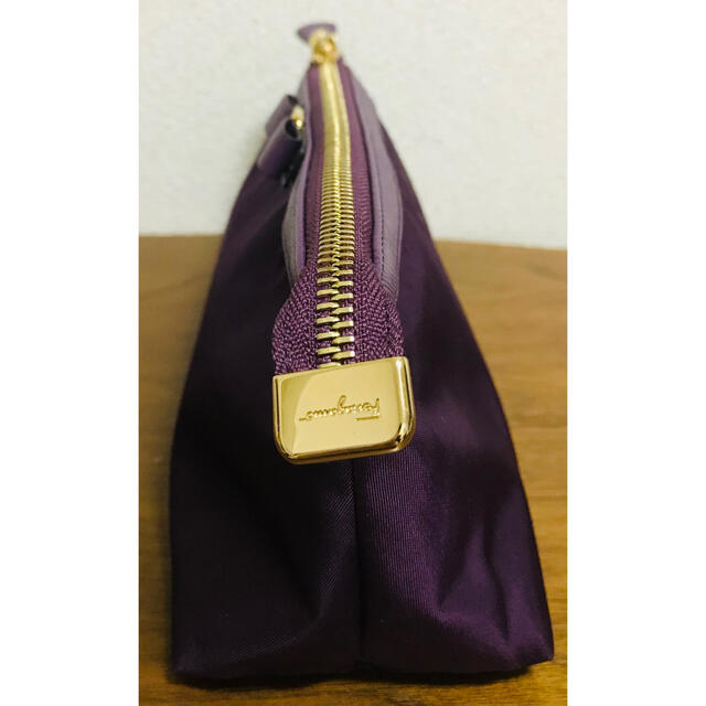 Salvatore Ferragamo(サルヴァトーレフェラガモ)のまーらいおん様★新品★フェラガモ リボン ポーチ 紫 パープル レディースのファッション小物(ポーチ)の商品写真