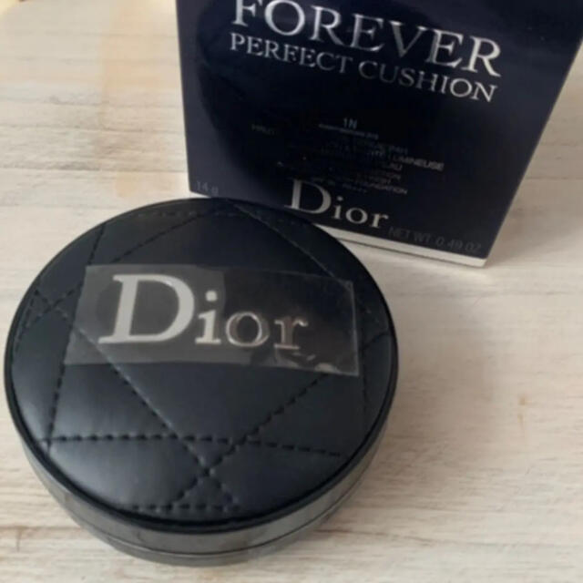 Dior(ディオール)の【最終値下げ】即決可　DIORクッション コスメ/美容のベースメイク/化粧品(ファンデーション)の商品写真