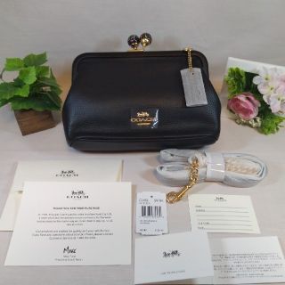 コーチ(COACH)のコーチ　ショルダーバッグ　黒　ペブルド レザー ノラ キスロック クロスボディ(ショルダーバッグ)