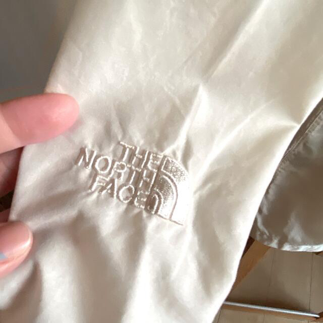 THE NORTH FACE(ザノースフェイス)のTHE NORTH FACE コンパクトコート　ホワイト　アウター レディースのジャケット/アウター(ナイロンジャケット)の商品写真
