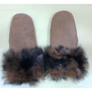 アグ(UGG)のUGG 手袋　レディース(手袋)