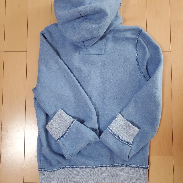 Hollister(ホリスター)のHOLLISTER　ホリスターUS限定ポーカー　Lサイズ メンズのトップス(パーカー)の商品写真